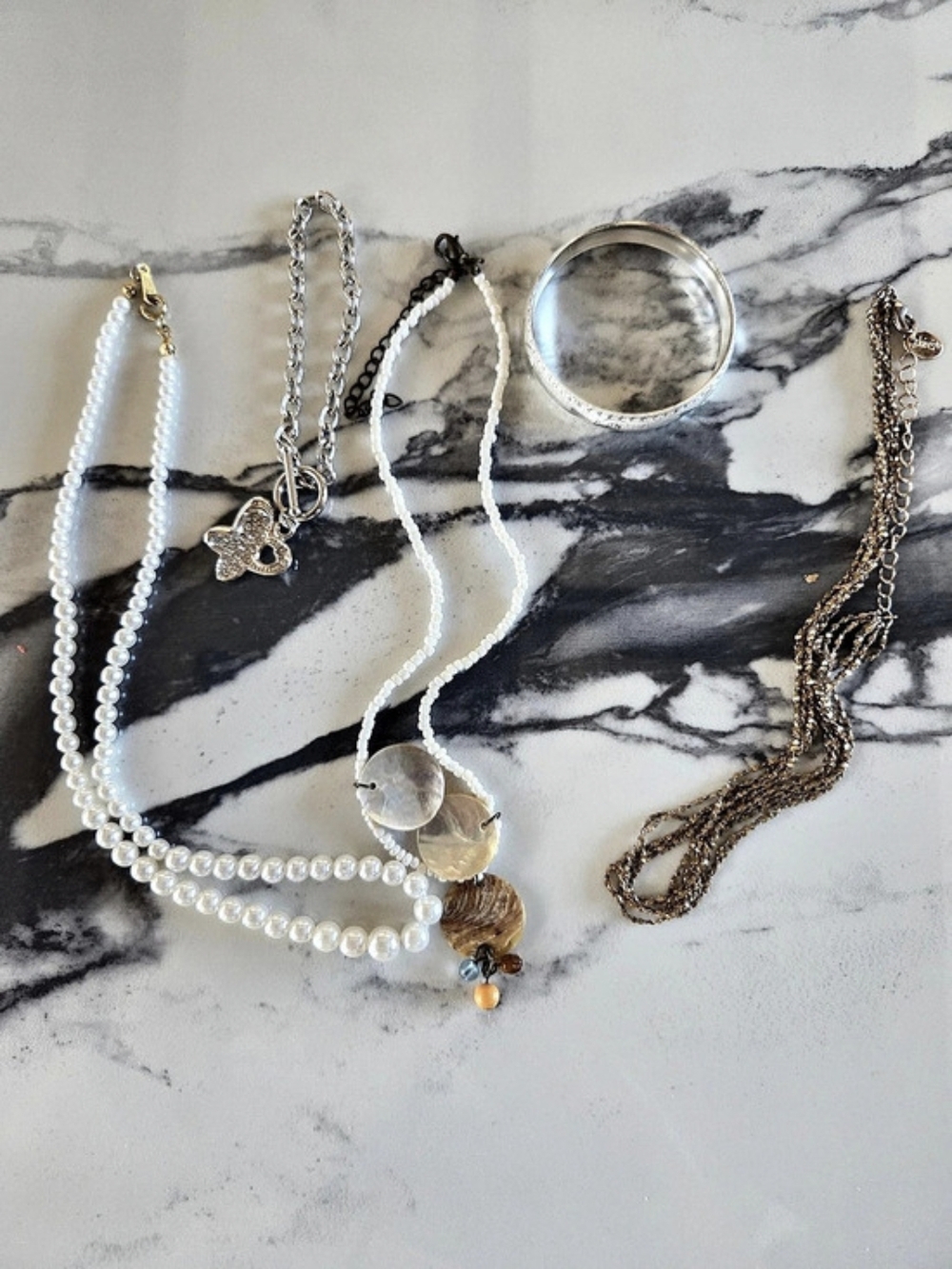 Mixed Jewelry Necklace & Bracelet Lot Gold & White